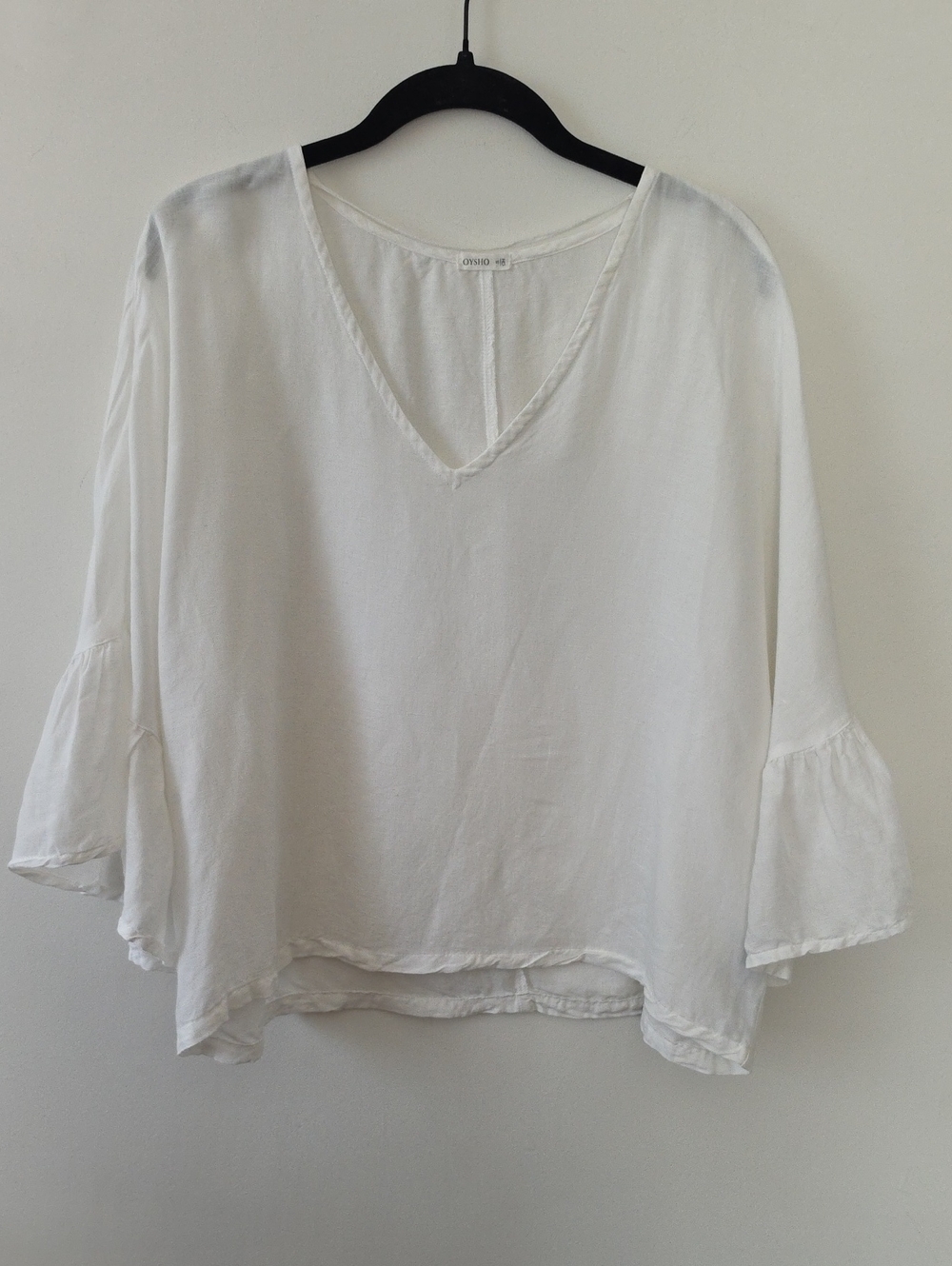 Linen Blend Women’s White V-Neck Bell Sleeve Top Small Minimalist Classic